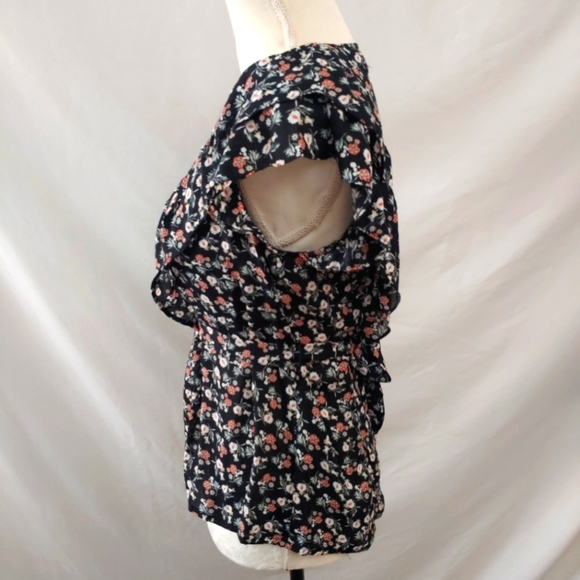MaxStudio Flutter Sleeve Black Floral Print Top Blouse Size Small - Picture 5 of 7